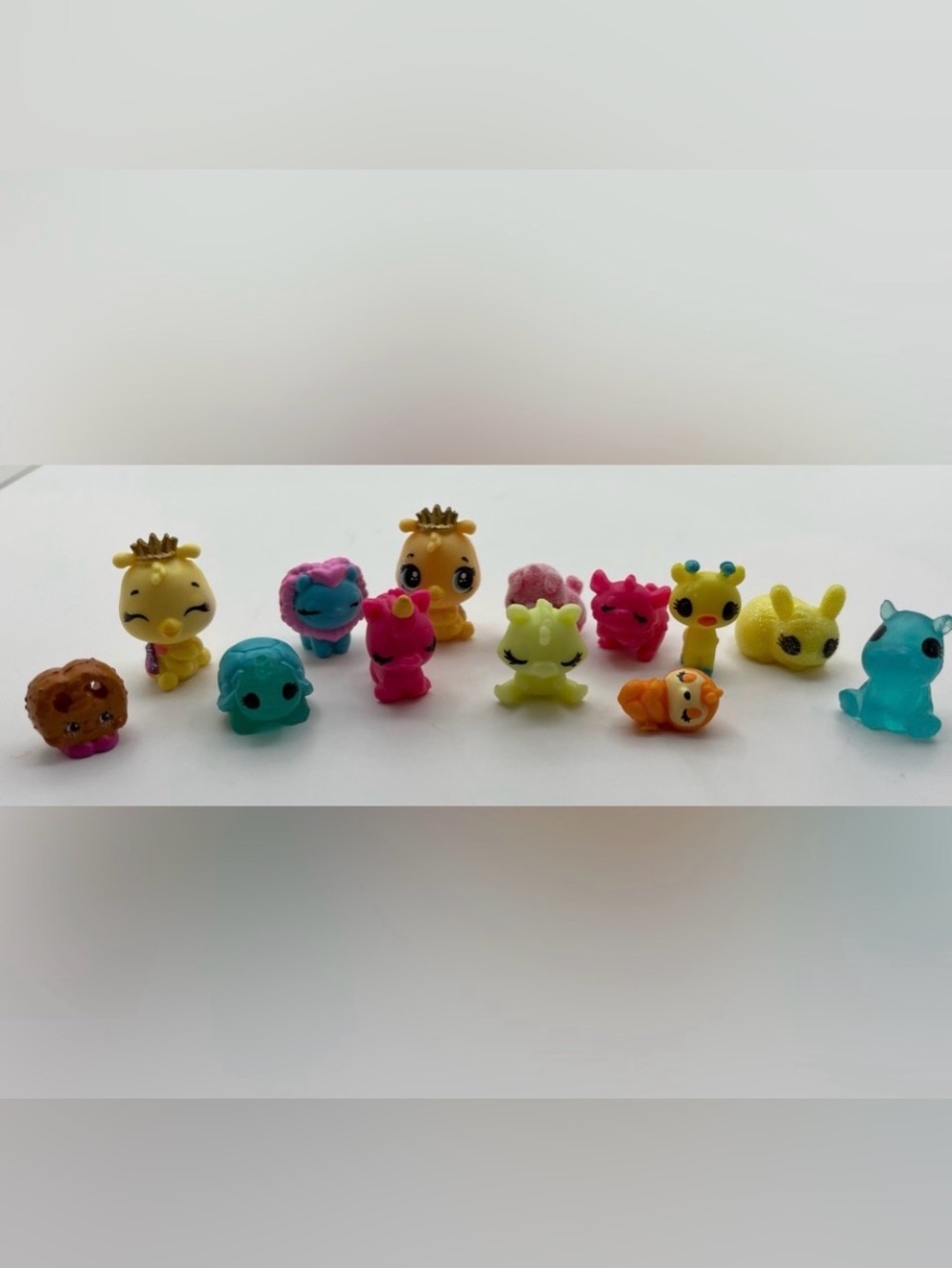 Littlest Pet Shop & Hatchimals Colleggtibles Tiny Figures Toys Cake Toppers LPS